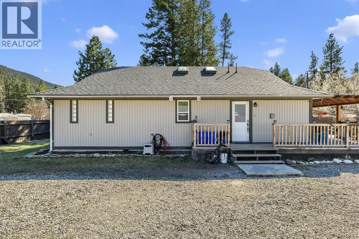 5835 3rd Street, Beaverdell, British Columbia V0H1A0