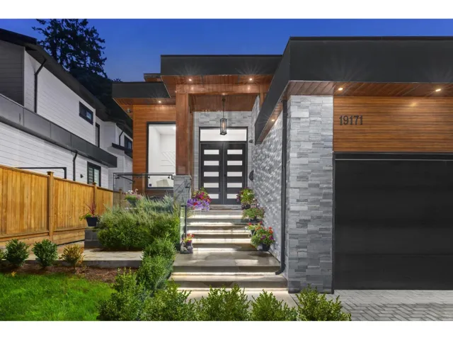 19171 60B AVENUE, Surrey, British Columbia V3S7T8