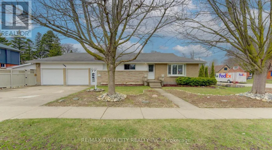 196 LOURDES STREET, Waterloo, Ontario N2L1N7
