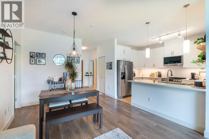 318 2477 KELLY AVENUE, Port Coquitlam, British Columbia V3C0B3