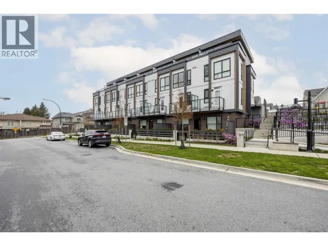 115 715 DUCKLOW STREET, Coquitlam, British Columbia V3J0P7