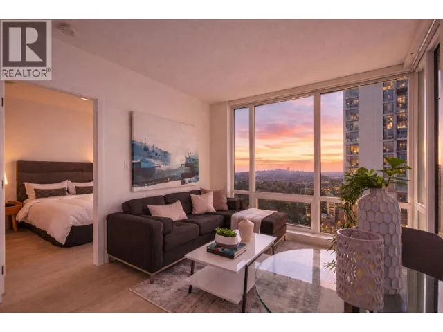 1804 680 SEYLYNN CRESCENT, North Vancouver, British Columbia V7J0B5