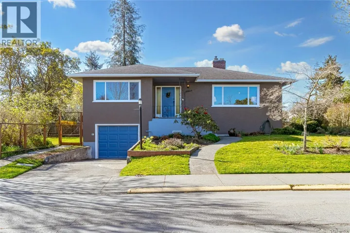2201 Kinross Ave, Oak Bay, British Columbia V8R2N3