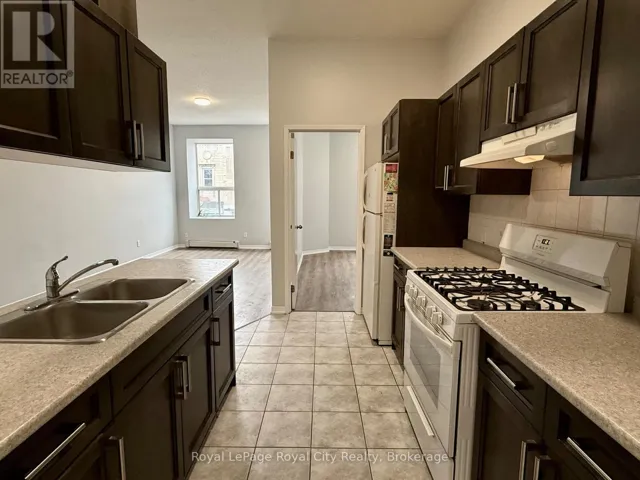 1 - 116 WYNDHAM STREET N, Guelph (Downtown), Ontario N1H4E8