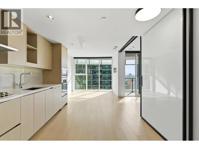 1583 87 NELSON STREET, Vancouver, British Columbia V6Z0E8
