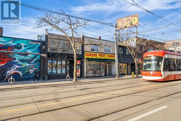 566 QUEEN STREET W, Toronto (Kensington-Chinatown), Ontario M5V2B5