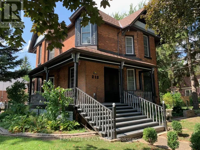 213 VIDAL STREET S, Sarnia, Ontario N7T2T4