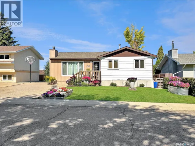 290 Burke CRESCENT, Swift Current, Saskatchewan S9H4H6