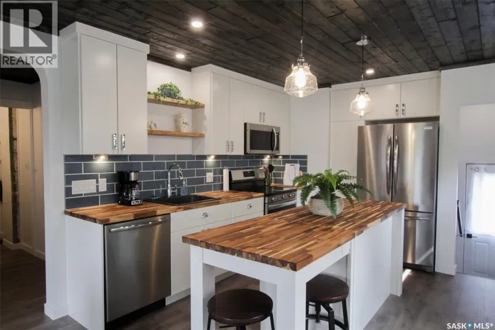 2014 3rd STREET, Rosthern, Saskatchewan S0K3R0