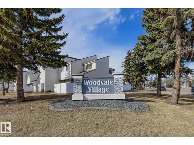 37 WOODVALE VG NW, Edmonton, Alberta T6L1W4