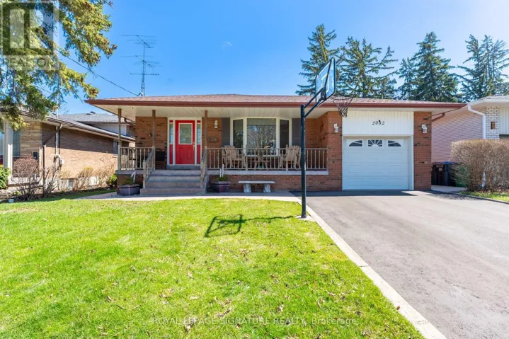 2002 INGLEDALE ROAD, Mississauga (Clarkson), Ontario L5J2H2