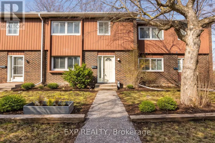 102 - 121 UNIVERSITY AVENUE E, Waterloo, Ontario N2J4J1