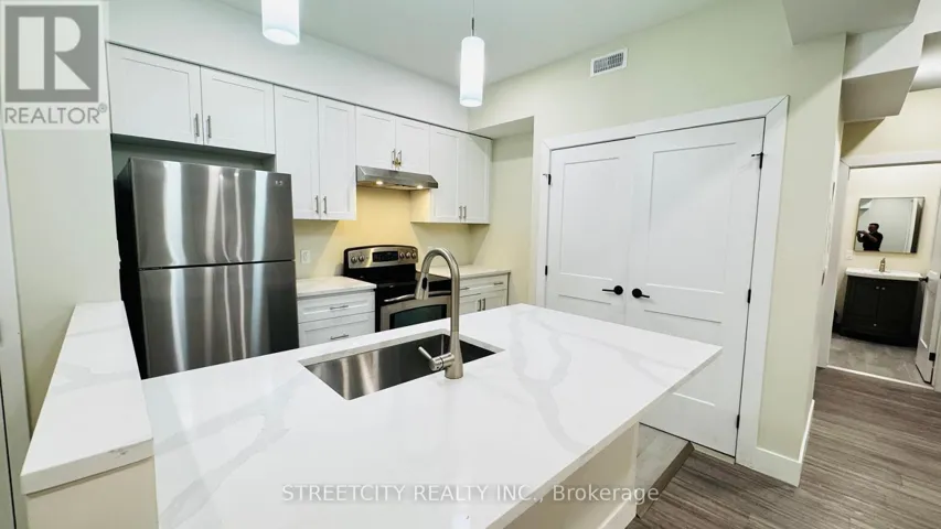 BACK UNIT - 346 ASHLAND AVENUE, London East (East M), Ontario N5W4E8