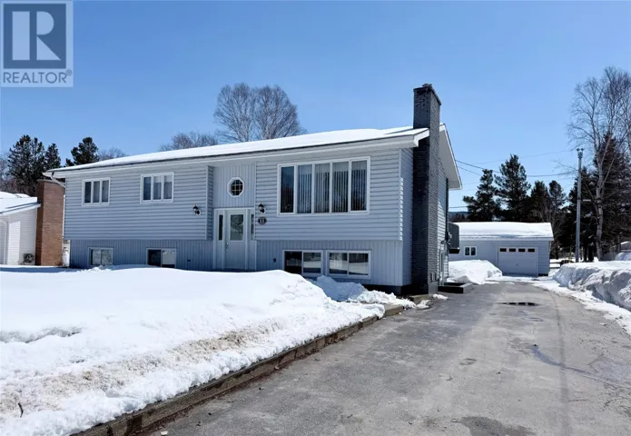 11 Elmwood Crescent, Pasadena, Newfoundland & Labrador A0L1K0