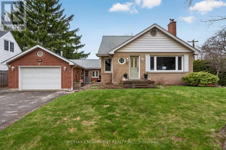 57 PARK AVENUE E, Burlington (LaSalle), Ontario L7T1Y2