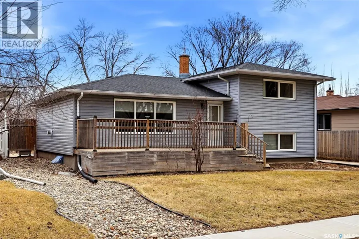 25 Knowles CRESCENT, Regina, Saskatchewan S4S4N9