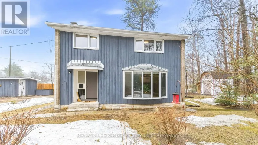 98 BIRCH STREET, Deep River, Ontario K0J1P0