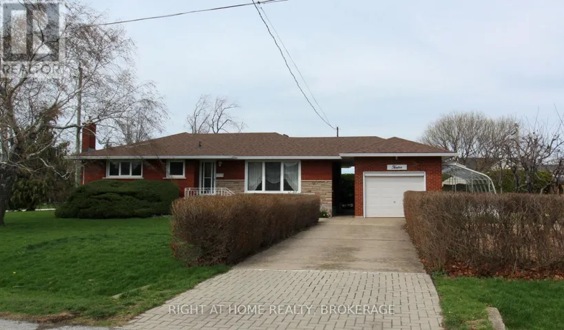 12 LORNE AVENUE, Grimsby (Grimsby Beach), Ontario L3M2H5