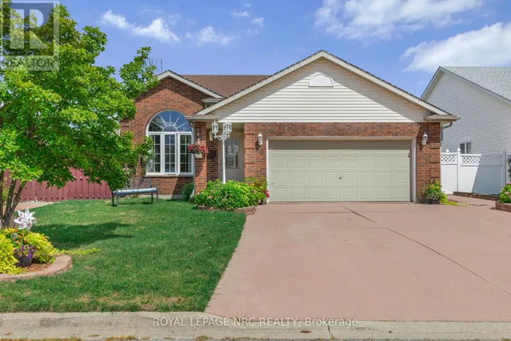 46 FOXHILL CRESCENT, St. Catharines (Rykert/Vansickle), Ontario L2S3V1