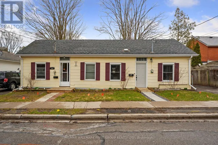 387 / 389 JOHN STREET, Cobourg, Ontario K9A3T4
