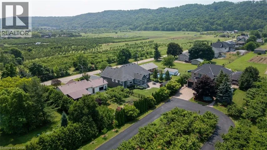 211 LEWIS Road, Stoney Creek, Ontario L8E5G7