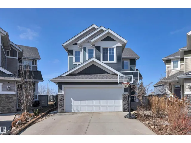 8945 24 AV SW, Edmonton, Alberta T6X2C2