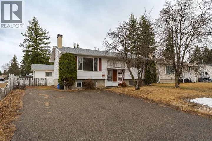 7600 LOYOLA DRIVE, Prince George, British Columbia V2N2X1