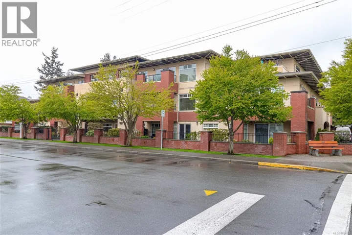 103 2380 Brethour Ave, Sidney, British Columbia V8L2A5