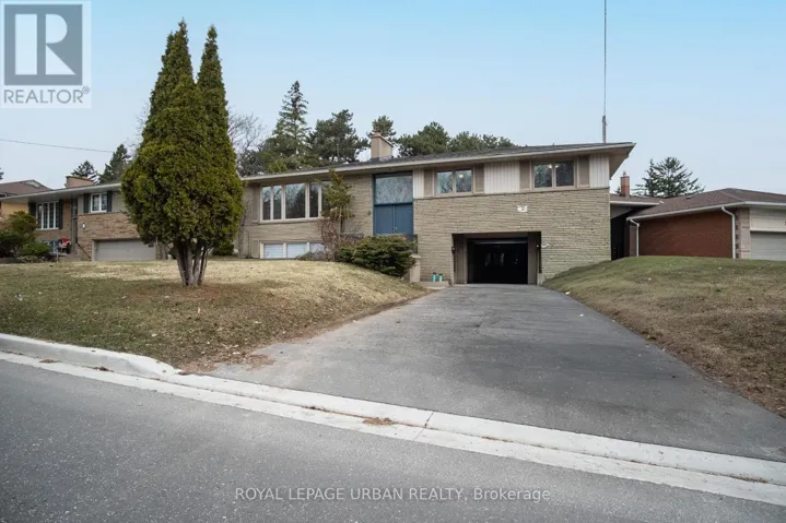 9 PAGE AVENUE, Toronto (Bayview Village), Ontario M2K2B3