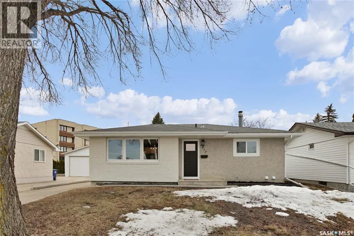 1017 McMillan AVENUE, Saskatoon, Saskatchewan S7L2T9