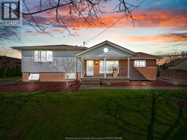 4660 RAY ROAD, Windsor, Ontario N9R1K0