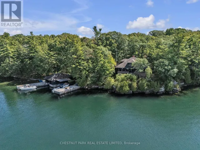 36 BOSTWICK ISLAND, Front of Leeds & Seeleys Bay, Ontario K0E1L0