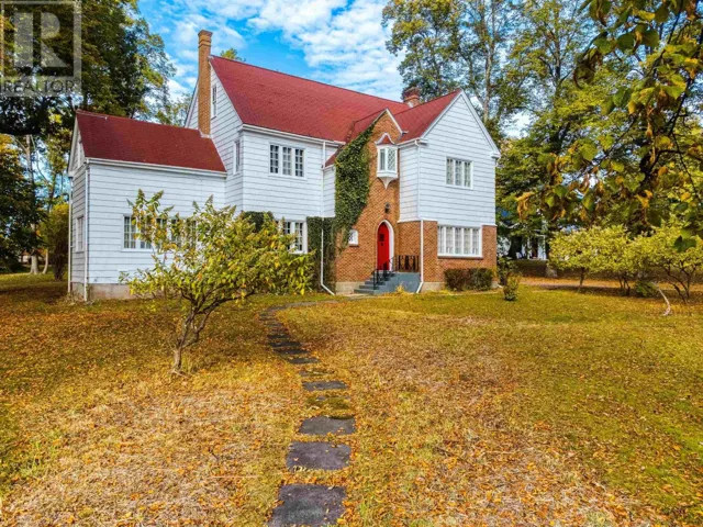 68 Cottage Street, Pictou, Nova Scotia B0K1H0