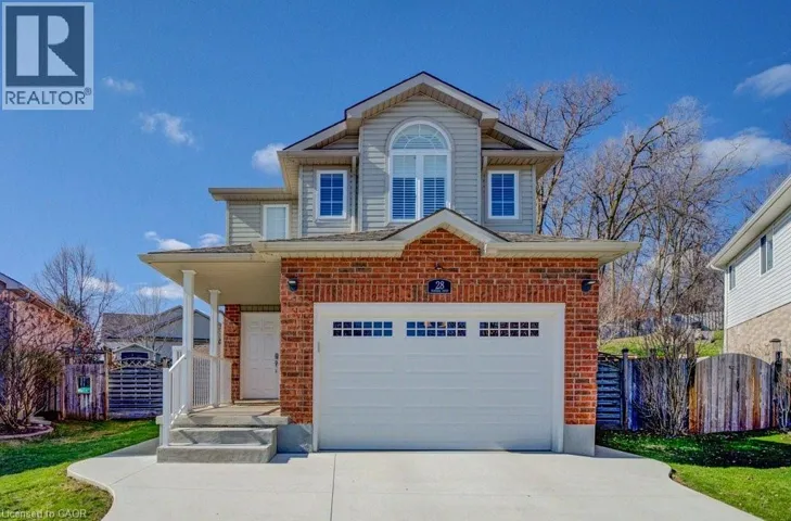 28 WISTERIA Court, Kitchener, Ontario N2E3T4