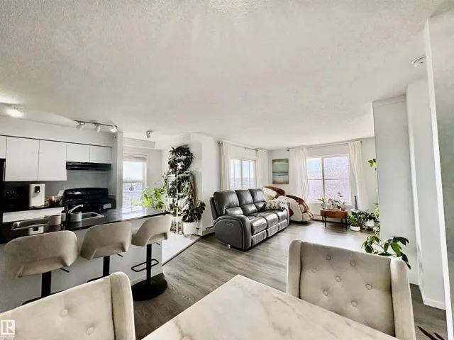 #423 18126 77 ST NW, Edmonton, Alberta T5Z0N7