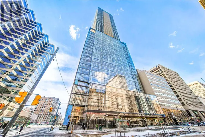 2302 - 488 UNIVERSITY AVENUE, Toronto (University), Ontario M5G0C1