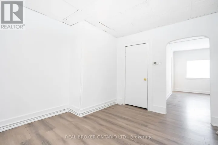 36 BRUCE STREET, Oshawa (Central), Ontario L1H1P7