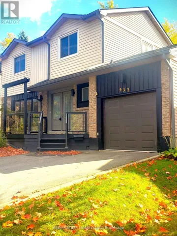 MASTER BEDROOM - 932 ELGIN STREET, Newmarket (Huron Heights-Leslie Valley), Ontario L3Y3C1