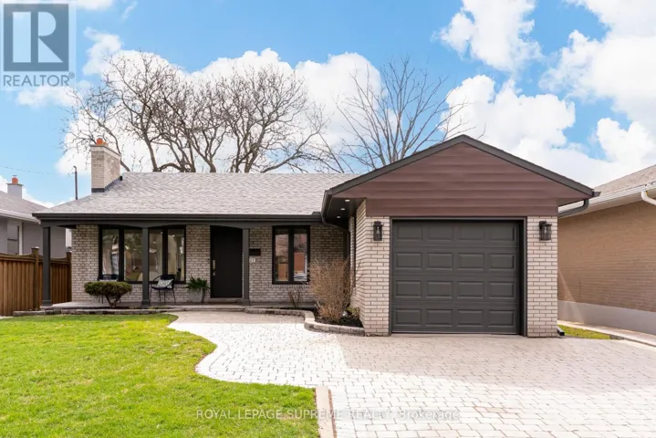 21 SPENCELY COURT, Toronto (Willowridge-Martingrove-Richview), Ontario M9P1N4