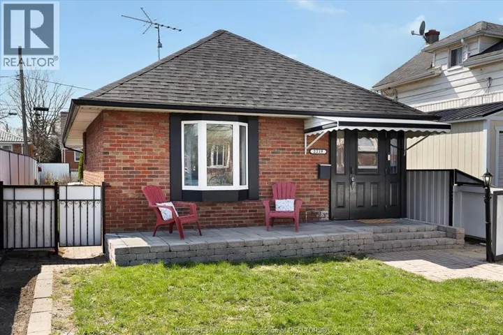 2219 MARENTETTE AVENUE, Windsor, Ontario N8X4E8