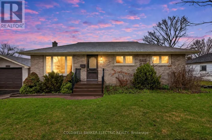 250 COLLISON CRESCENT, Peterborough (Ashburnham Ward 4), Ontario K9J1A8