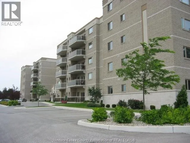 200 MANNING ROAD Unit# 305, Tecumseh, Ontario N8N0A8