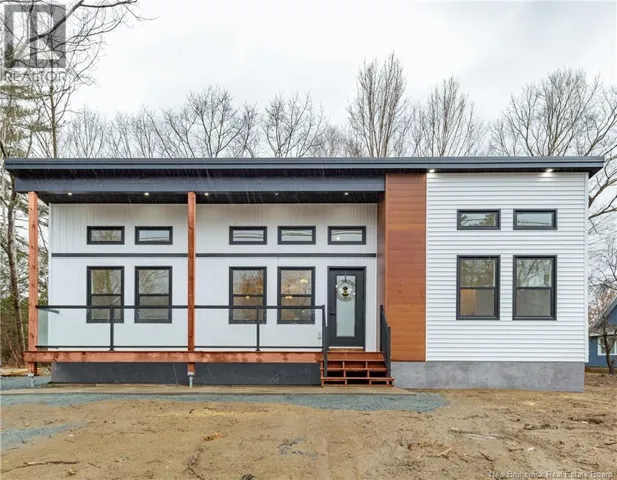35 Sunset Drive, Nashwaaksis, New Brunswick E3A1A1