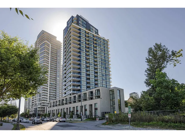 2204 10333 133 STREET, Surrey, British Columbia V3T0V1