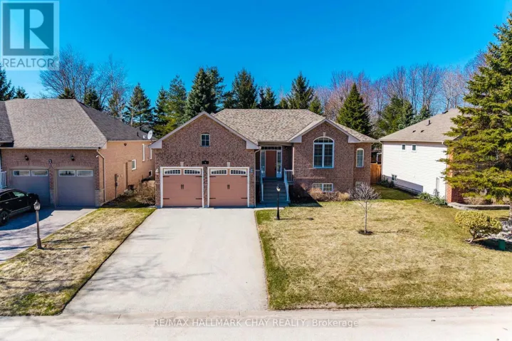 4 BAY COURT, Wasaga Beach, Ontario L9Z1P7