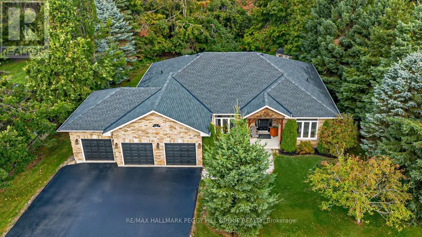 102 HIGHLAND DRIVE, Oro-Medonte (Horseshoe Valley), Ontario L0L2L0