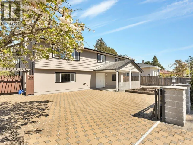 6500 AZURE ROAD, Richmond, British Columbia V7C2R9