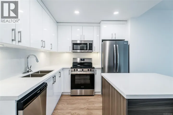 407 6320 Sentinal Dr, Nanaimo, British Columbia V9V1W4