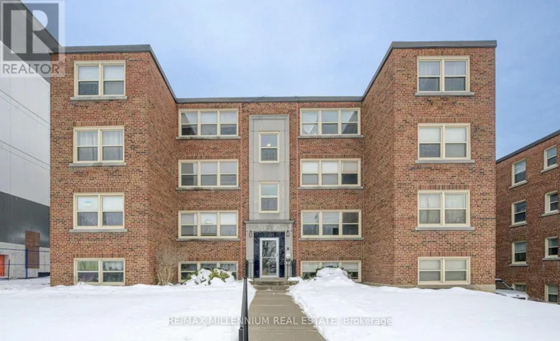 1 - 141 BORDEN AVENUE, Kitchener, Ontario N2H3J5
