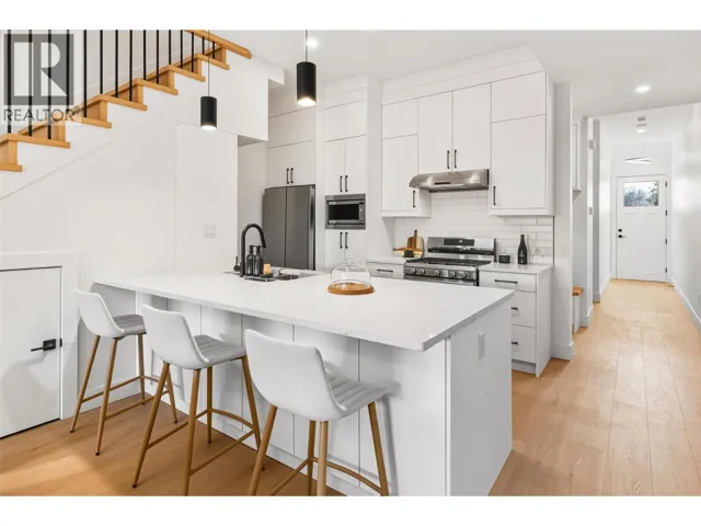 194 Maple Place Unit# 1, Oliver, British Columbia V0H1T9